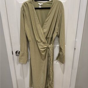 H&M Olive/Celery Green Sz L Wrap Midi Dress